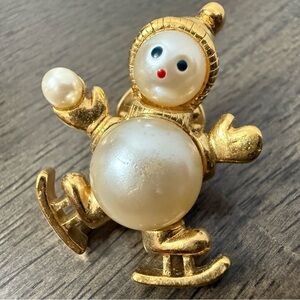 vintage 70s Ballou ice-skating snowman brooch with faux pearl body parts